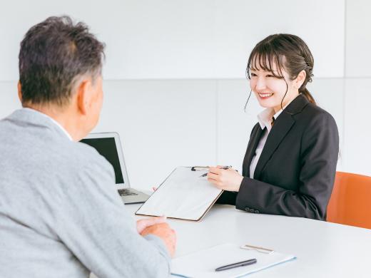 【守山区】営業スタッフ/土日休み♪昇給・賞与・歩合給あり！