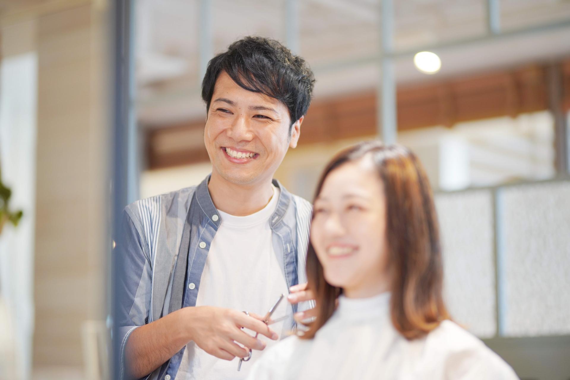 美容の仕事ってカットだけじゃない？多彩な活躍の場をご紹介！