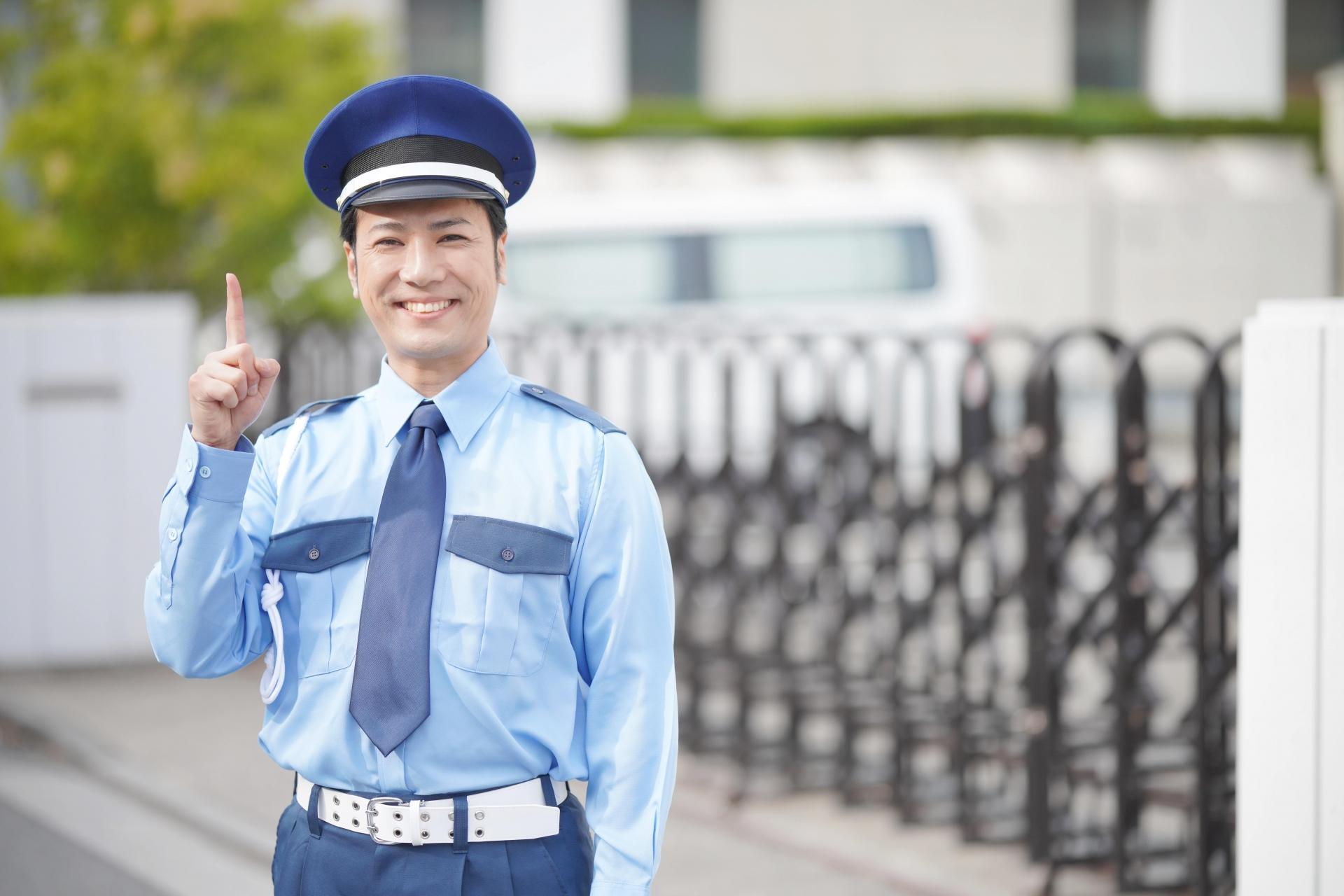 「立ってるだけ」じゃない。社会を支える警備の仕事