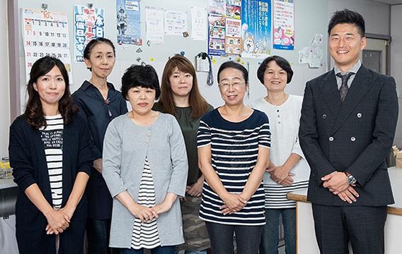 主婦（夫）さん・シニアの方・Wワークの方など幅広いスタッフが活躍中です♪